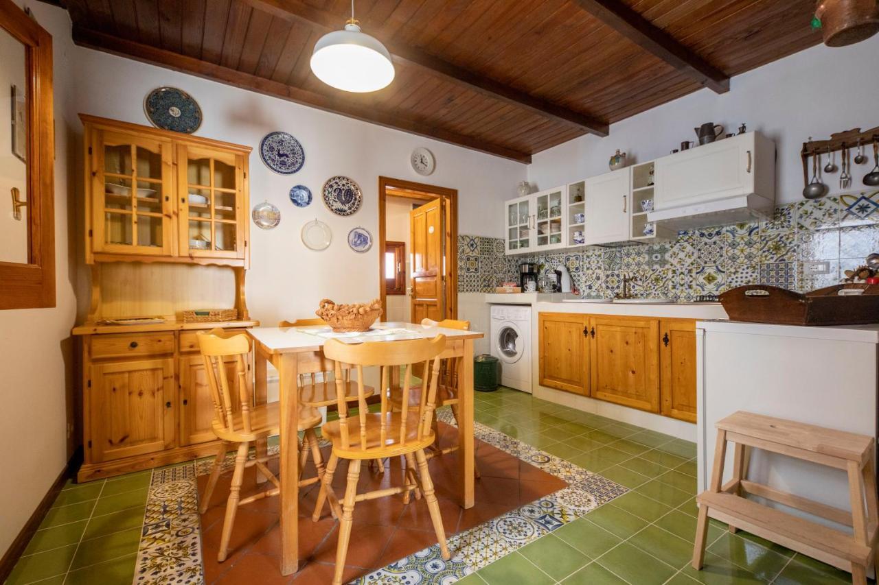Familyholidays La Finestra Di Fronte Cefalù Εξωτερικό φωτογραφία