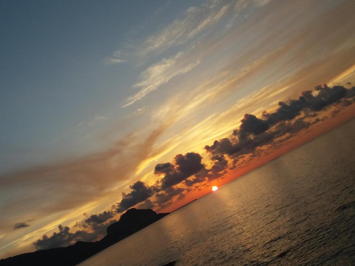 Familyholidays La Finestra Di Fronte Cefalù Εξωτερικό φωτογραφία